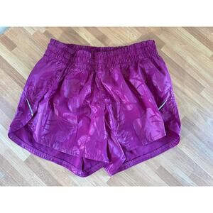 Athleta Botanical Racer Run Shorts 4.5" Magenta Palm Leaf Embossed - Size XS